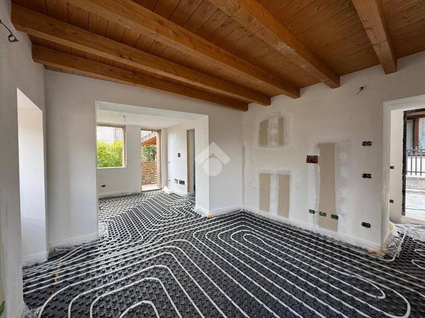 Villa bifamiliare via IV Novembre 22, Casazza — foto 15 di 27