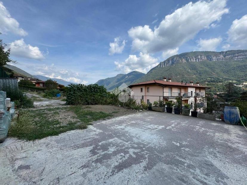 Villa bifamiliare via IV Novembre 22, Casazza — foto 24 di 27