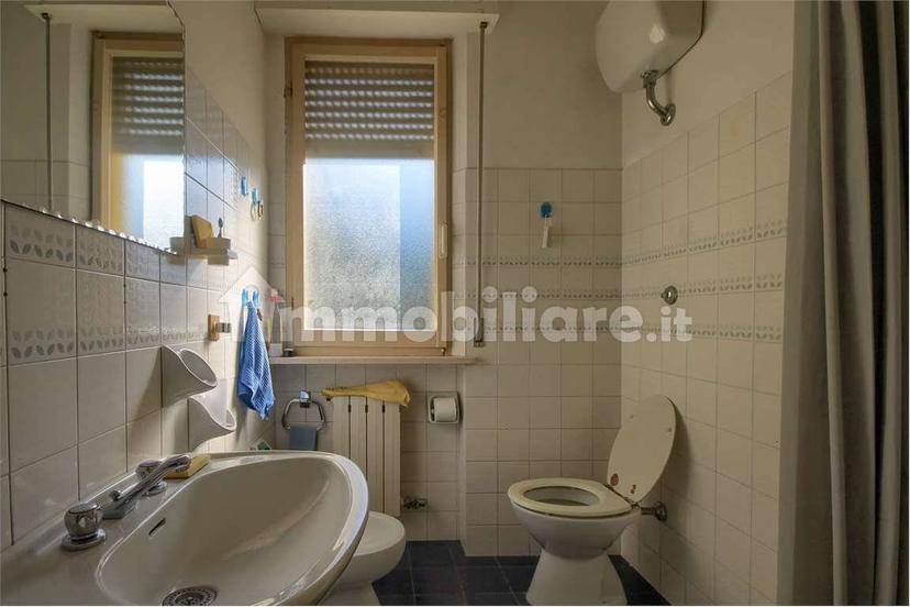 Quadrilocale buono stato, piano rialzato, Lungomare, Montemarciano — foto 8 di 16
