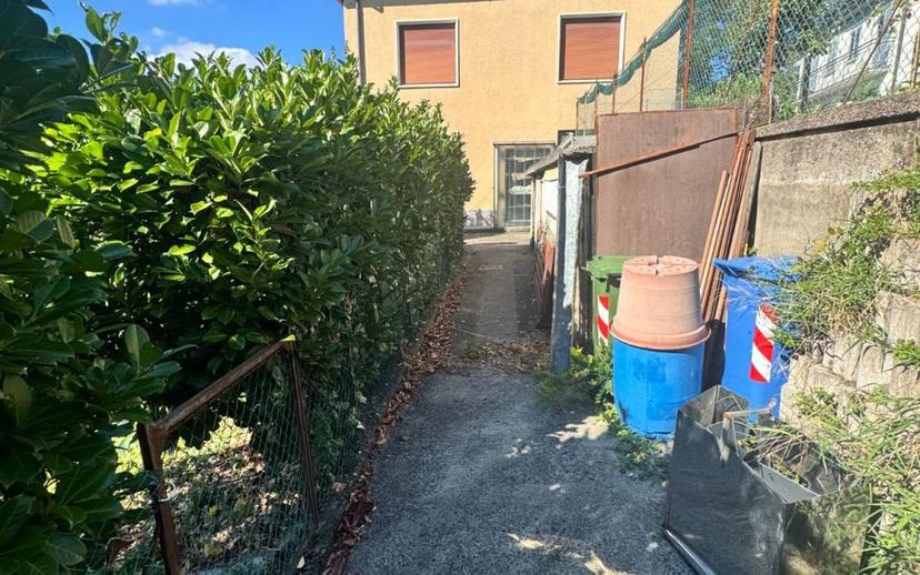 Villa unifamiliare via della Valletta, Bizzozzero, Varese — foto 14 di 23