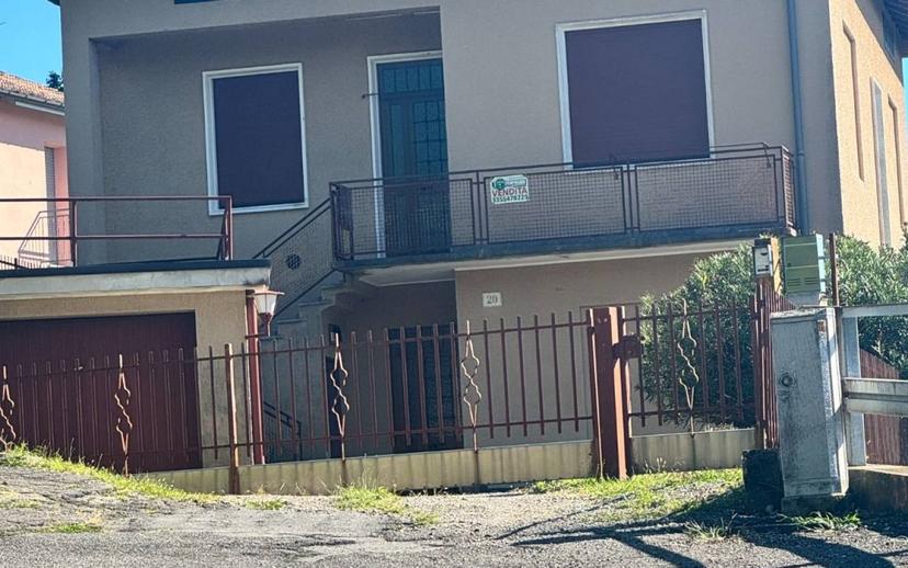 Villa unifamiliare via della Valletta, Bizzozzero, Varese — foto 17 di 23