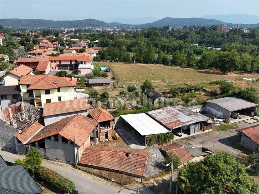 Rustico via Valsesia, 3, Centro, Castelletto Sopra Ticino — foto 7 di 16