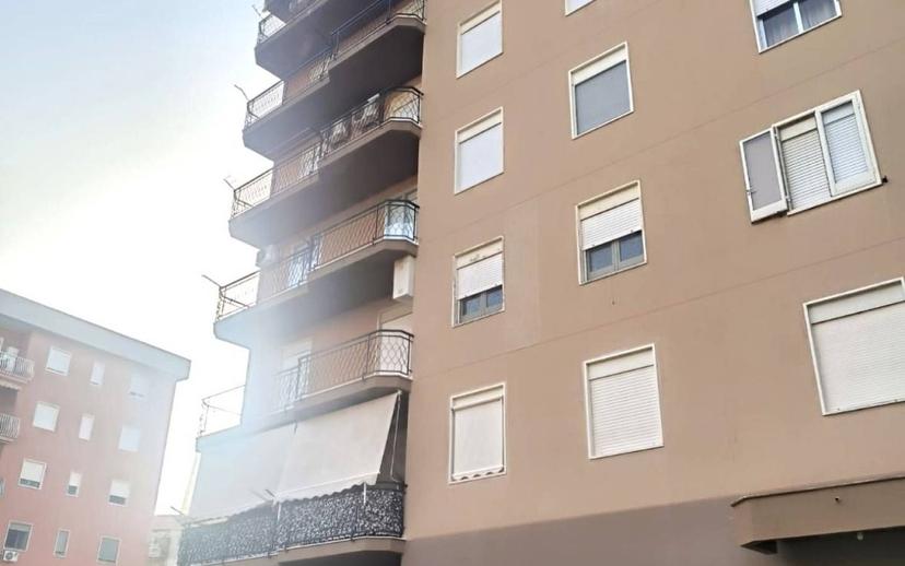 Trilocale via Giovanni Pacini 1A, Centro, Caltanissetta — foto 18 di 18