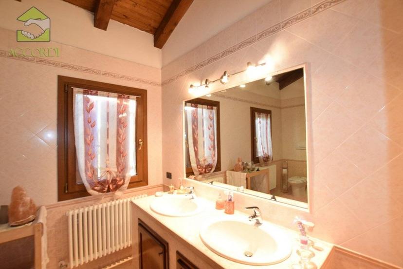 Villa unifamiliare, ottimo stato, 210 m², Centro, Volpago del Montello — foto 8 di 20