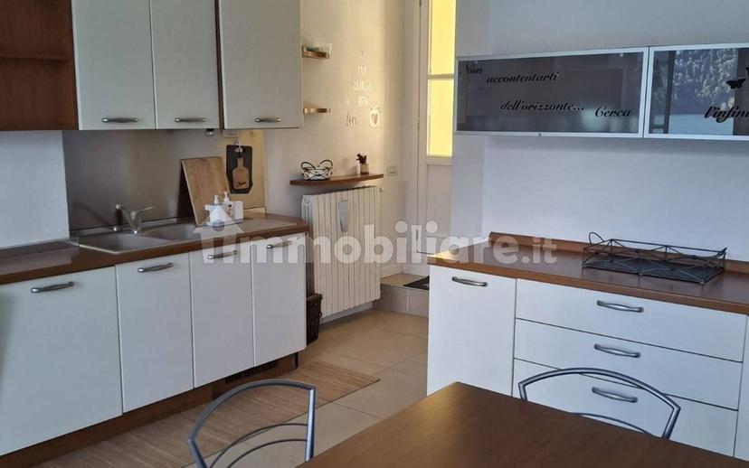 Trilocale via Vecchia Regina, Centro, Carate Urio — foto 23 di 32
