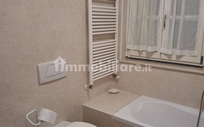 Trilocale via Vecchia Regina, Centro, Carate Urio — foto 22 di 32