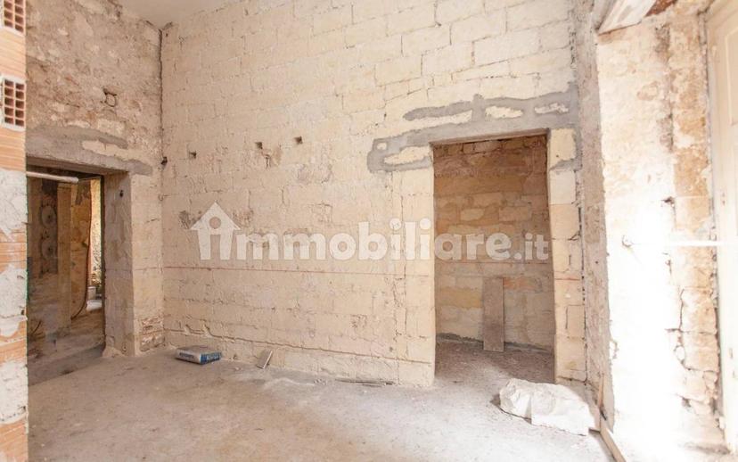 Terratetto unifamiliare 395 m², Isola - Città Vecchia, Taranto — foto 25 di 34