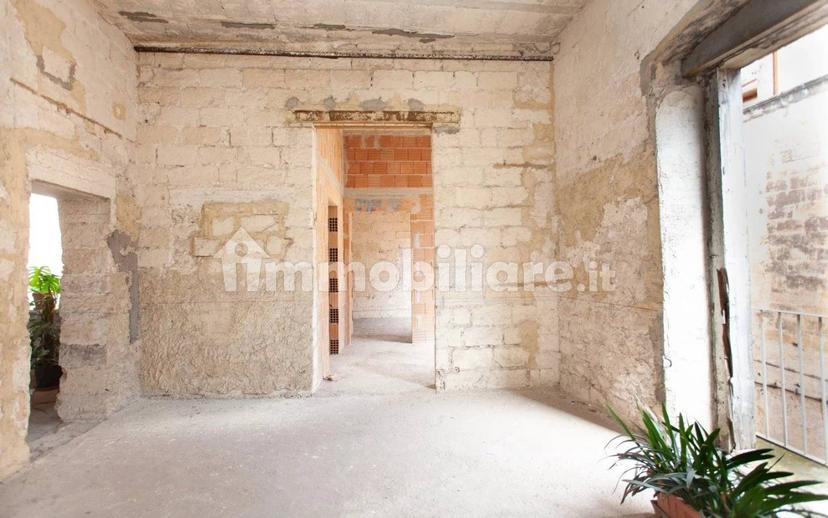 Terratetto unifamiliare 395 m², Isola - Città Vecchia, Taranto — foto 23 di 34