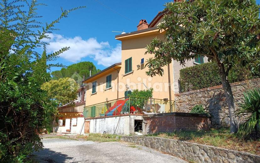 Terratetto unifamiliare via Eugenio Barsanti, Montecatini-Terme — foto 2 di 10