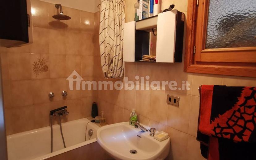 Casale frazione Grabbia, Bellano — foto 7 di 14