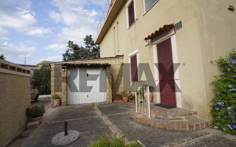 Villa unifamiliare via Nazioni Unite 190, Tufolo, Farina, Crotone — foto 6 di 24