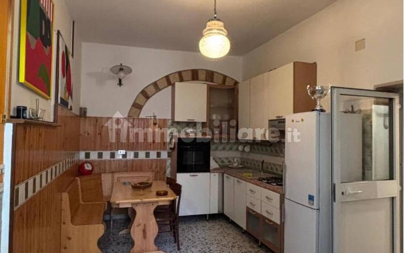 Appartamento via Luigi Cardona 22/b, Centro, Lavello — foto 4 di 17
