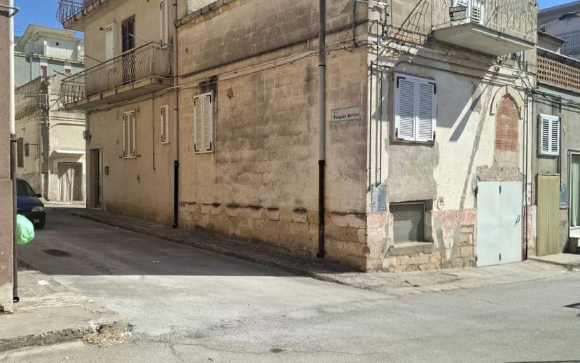 Terratetto unifamiliare via Pasquale Verrone 19, Centro, Irsina — foto 5 di 20