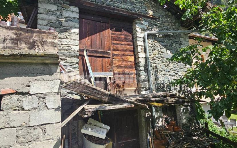 Rustico frazione Buisson, Antey-Saint-Andrè — foto 8 di 12