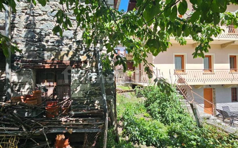 Rustico frazione Buisson, Antey-Saint-Andrè — foto 5 di 12