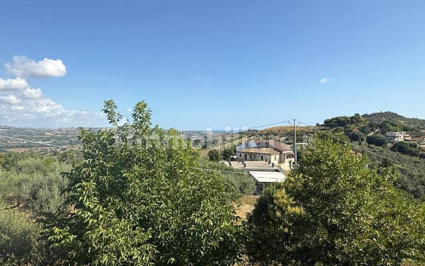 Villa unifamiliare via dei Tigli, Spoltore — foto 3 di 50
