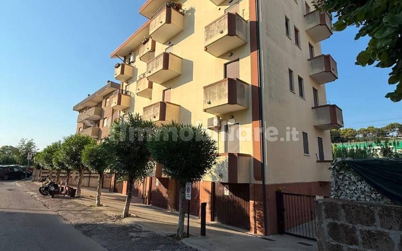 Trilocale viale Canto Novo 3, Centro, Francavilla al Mare — foto 2 di 13