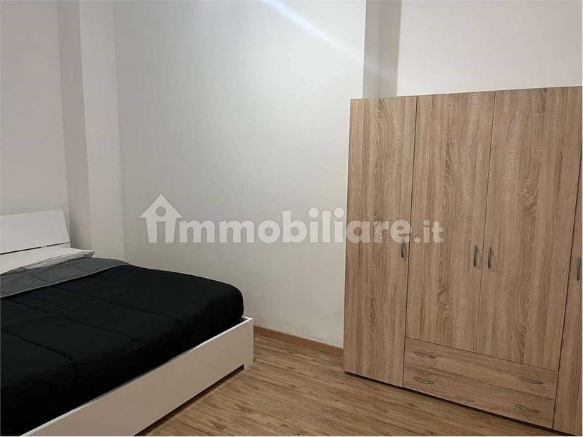 Stanza in affitto in appartamento via Carlo Pisacane, Catanzaro — foto 2 di 12