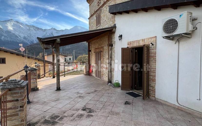 Villa unifamiliare Contrada Cesa di Francia, Isola del Gran Sasso d'Italia — foto 7 di 19