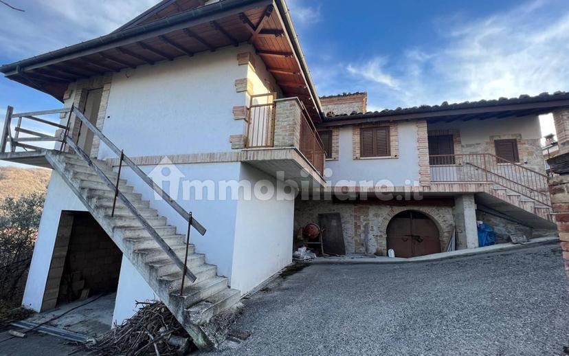 Villa unifamiliare Contrada Cesa di Francia, Isola del Gran Sasso d'Italia — foto 13 di 19