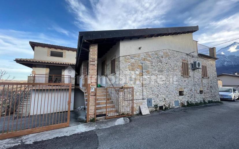 Villa unifamiliare Contrada Cesa di Francia, Isola del Gran Sasso d'Italia — foto 12 di 19