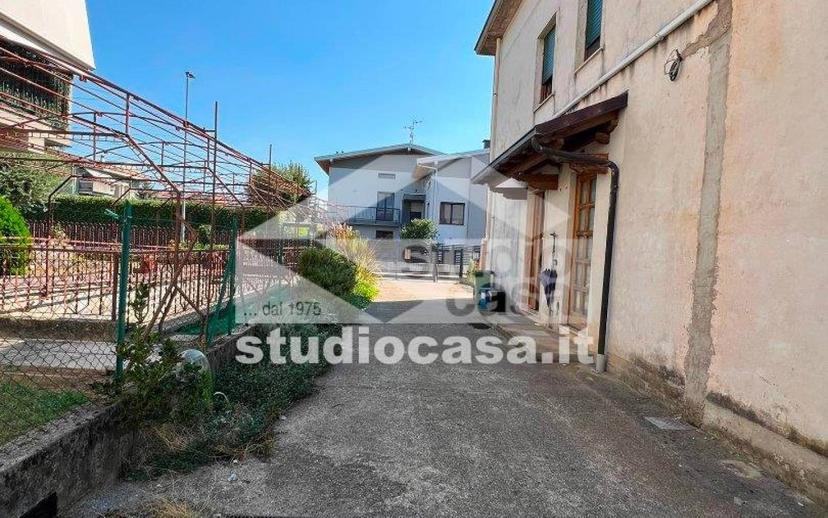 Quadrilocale via Pascoli, 5, Lallio — foto 3 di 33