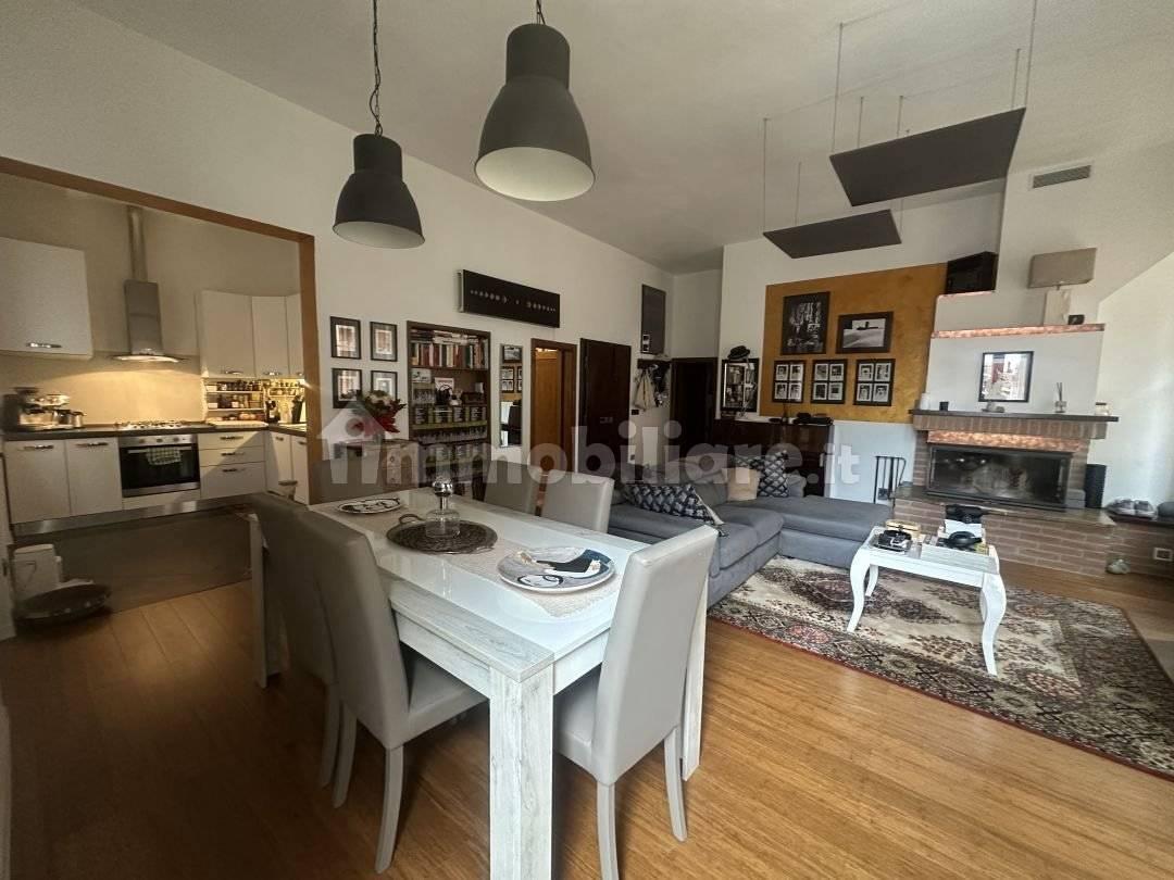 Trilocale via Vannucci, 103, Centro, Città della Pieve