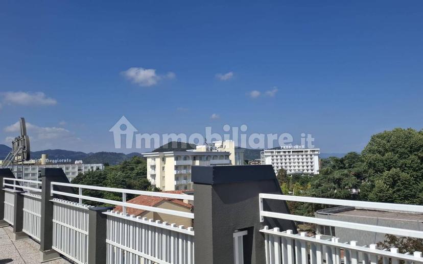 Appartamento via Pietro d'Abano, Centro, Abano Terme — foto 16 di 26