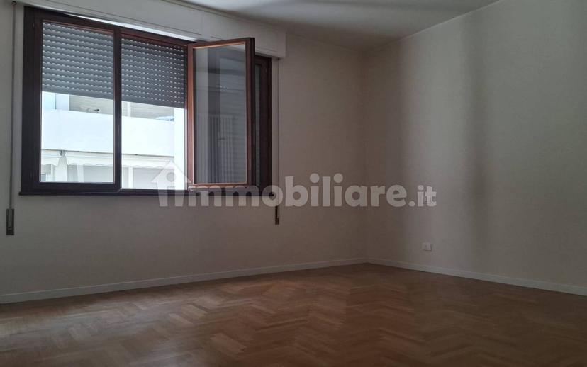 Appartamento via Pietro d'Abano, Centro, Abano Terme — foto 14 di 26