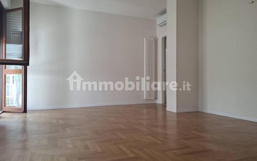 Appartamento via Pietro d'Abano, Centro, Abano Terme — foto 2 di 26