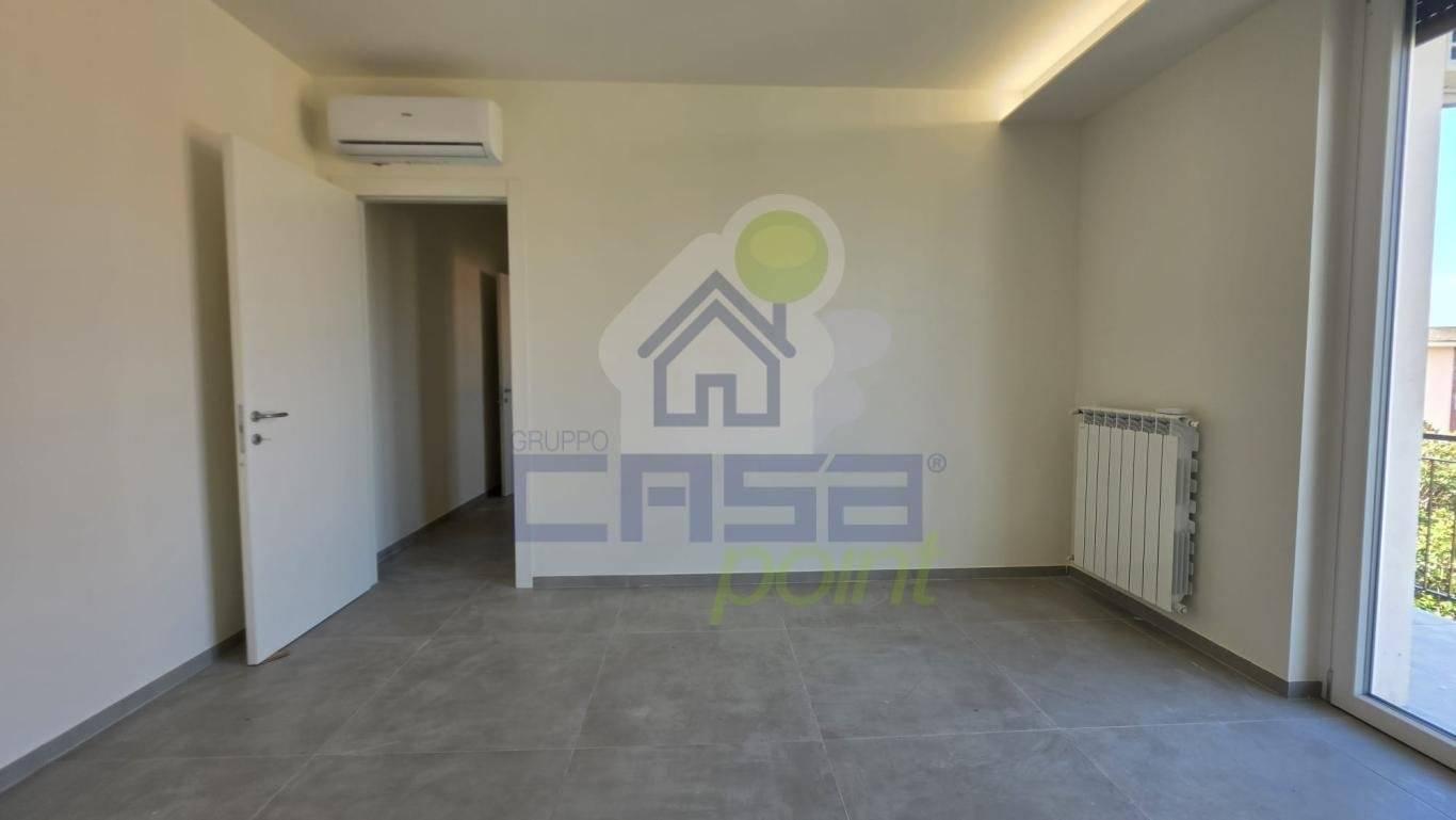 Trilocale via Alcide De' Gasperi 51, Centro, Pizzighettone