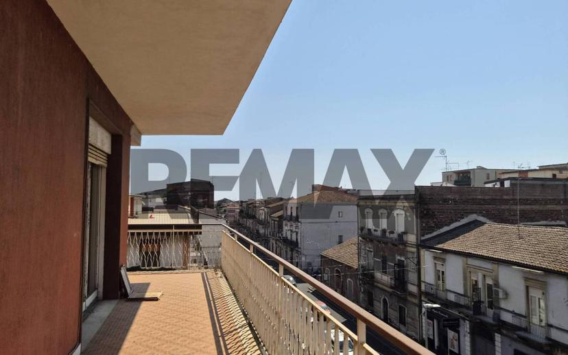 Quadrilocale da ristrutturare, terzo piano, Palermo - Indipendenza, Catania