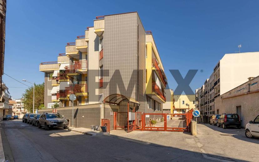 Appartamento buono stato, piano terra, Acquaviva delle Fonti — foto 6 di 21