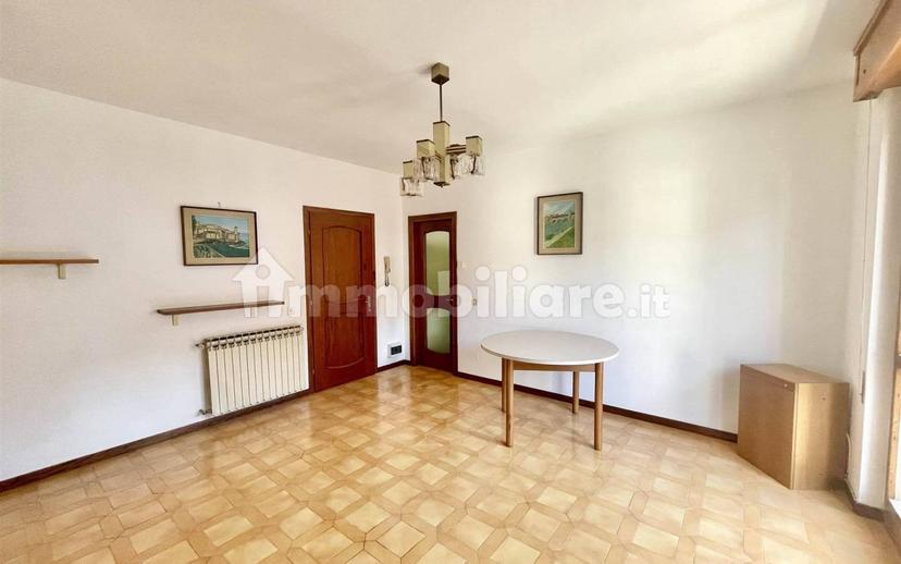 Monolocale buono stato, primo piano, Centro, Leno