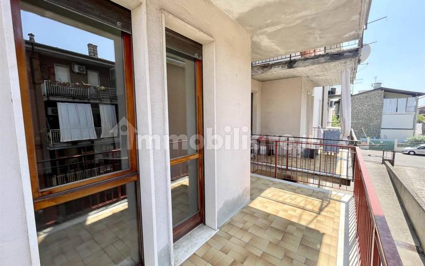 Monolocale buono stato, primo piano, Centro, Leno — foto 8 di 12