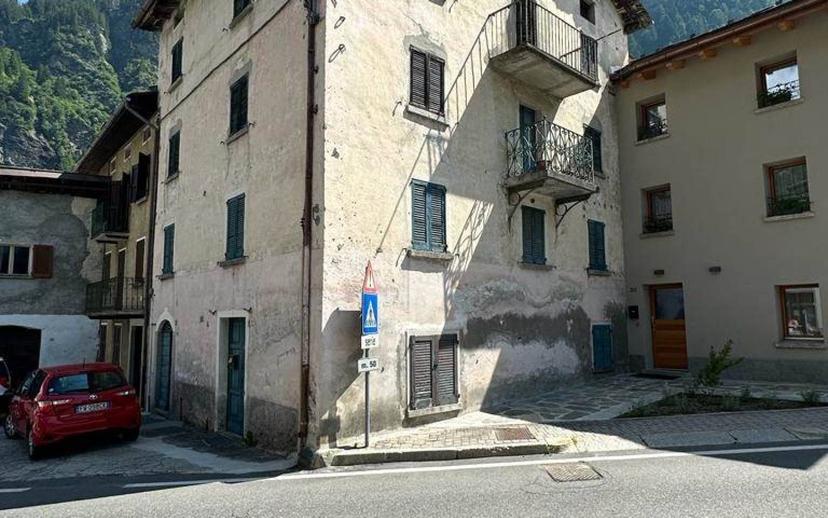 Terratetto unifamiliare via Corti 65, Centro, Campodolcino — foto 2 di 9