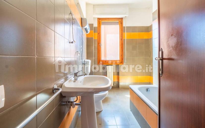 Quadrilocale da ristrutturare, primo piano, Quercegrossa, Castelnuovo Berardenga — foto 10 di 19