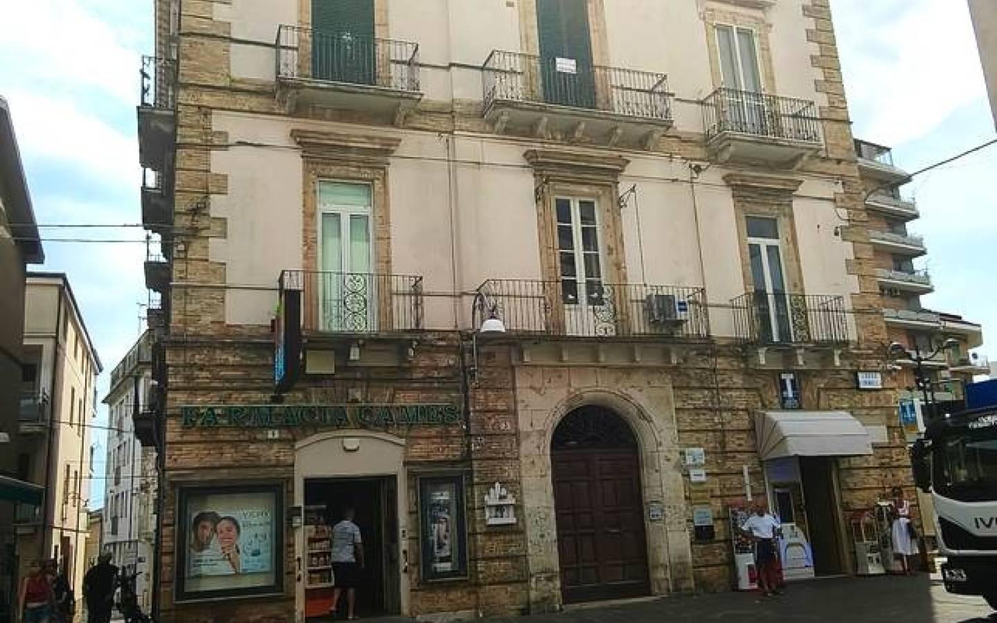 Monolocale ottimo stato, secondo piano, Centro, Ortona