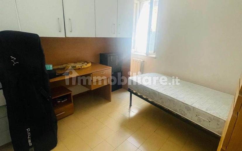 Quadrilocale 50 m², Ovile - San Francesco, Siena