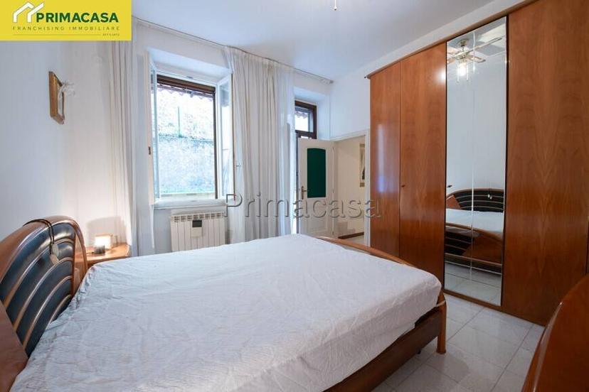 Bilocale via valle fiorita 28, Centro, Gardone Riviera — foto 14 di 20