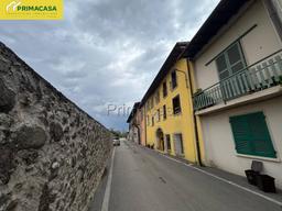 Trilocale gerole 18, Centro, Prevalle