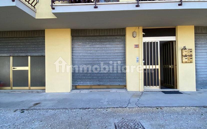 Quadrilocale via Giosuè Carducci 43, Centro, Force — foto 11 di 14