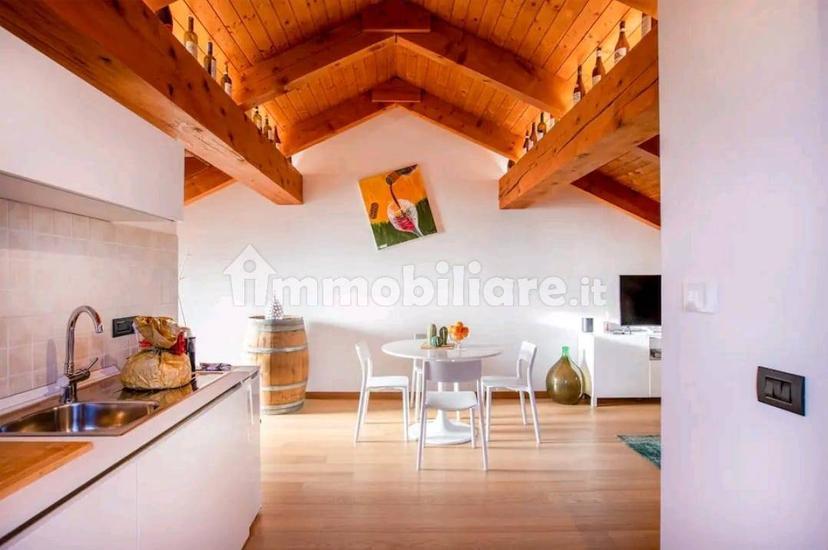 Bilocale via Roddino 20, Centro, Monforte d'Alba — foto 2 di 16