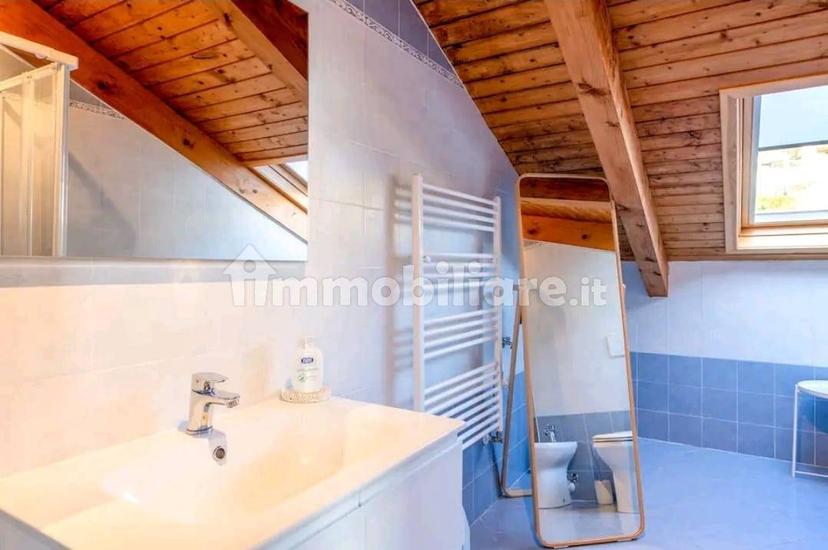 Bilocale via Roddino 20, Centro, Monforte d'Alba — foto 12 di 16