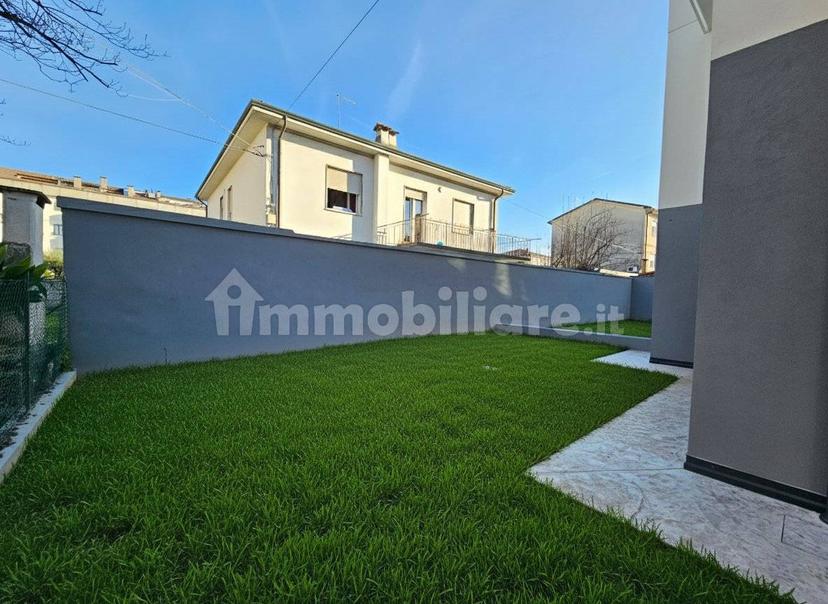 Villa bifamiliare via Giuseppe Ferrazzi 22, Bertesinella - Ca' Balbi, Vicenza — foto 3 di 88