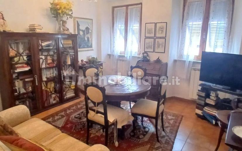 Trilocale da ristrutturare, primo piano, Cavour - San Carlo, Livorno — foto 5 di 18
