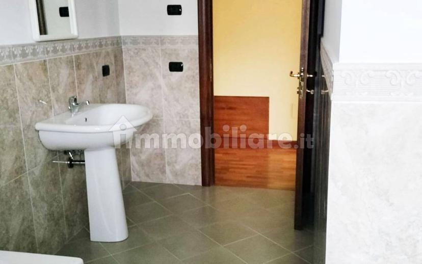 Stanza singola viale Pentri 159, Isernia — foto 14 di 17