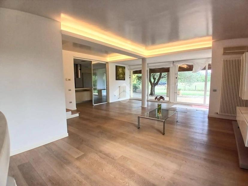 Villa unifamiliare via Roma, Centro, Cervarese Santa Croce — foto 14 di 37