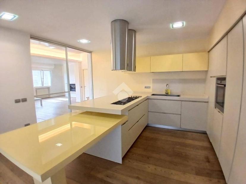 Villa unifamiliare via Roma, Centro, Cervarese Santa Croce — foto 2 di 37