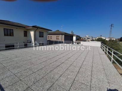 Villa bifamiliare via Umberto I, Centro, Bovolone — foto 9 di 20